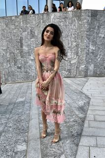 Claudia Lagona feet photo 1