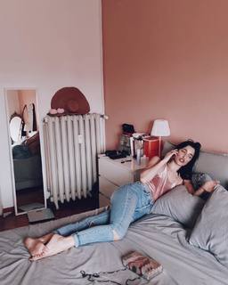 Claudia Lagona feet photo 8