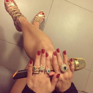 Claudia Leitte feet photo thumbnail