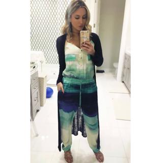 Claudia Leitte feet photo thumbnail