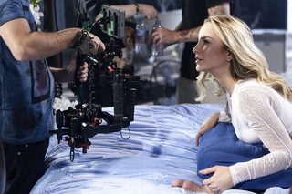 Claudia Leitte feet photo thumbnail