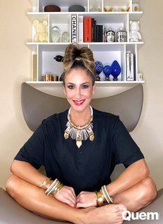Claudia Leitte feet photo thumbnail