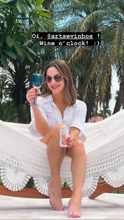Claudia Leitte feet photo thumbnail
