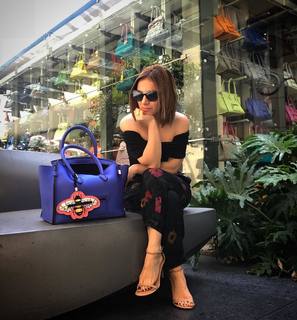 Claudia Lizaldi feet photo thumbnail