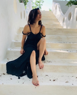 Claudia Lizaldi feet photo thumbnail