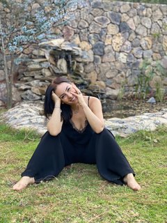 Claudia Lizaldi feet photo thumbnail