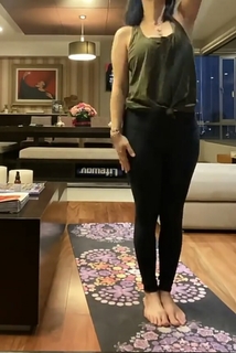 Claudia Lizaldi feet photo thumbnail