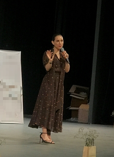 Claudia Lizaldi feet photo thumbnail