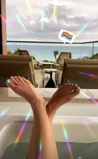 Claudia Lizaldi feet photo thumbnail