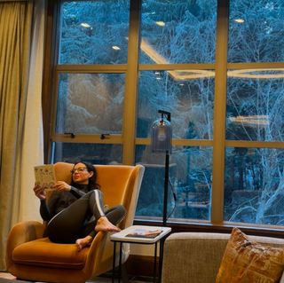 Claudia Lizaldi feet photo thumbnail