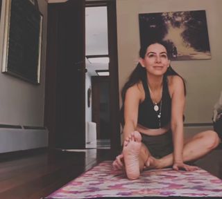 Claudia Lizaldi feet photo 13
