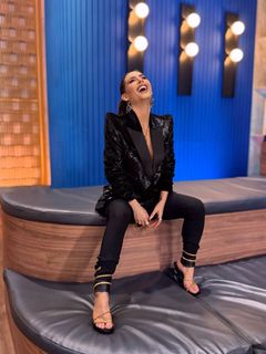 Claudia Lizaldi feet photo 5