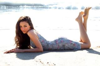 Claudia Lynx feet photo 14
