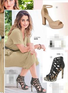 Claudia Martín feet photo 4