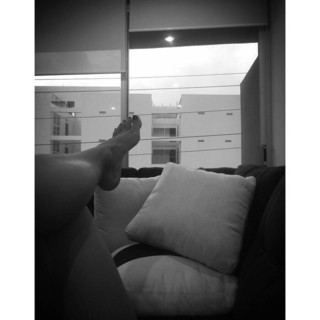 Claudia Martín feet photo 12