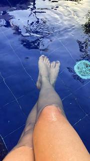 Claudia Martín feet photo 3