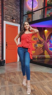 Claudia Martín feet photo 3