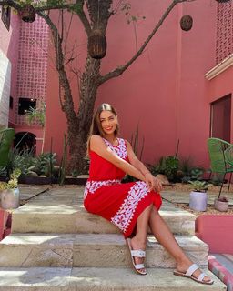 Claudia Martín feet photo 6