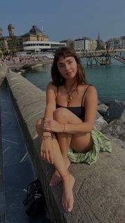 Claudia Martín feet photo 2