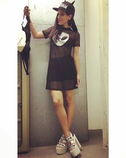Claudia Nahum feet photo 8