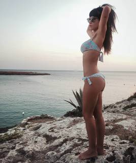 Claudia Nahum feet photo 17