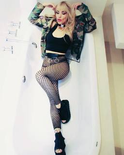 Claudia Nahum feet photo 19