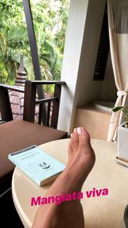 Claudia Nahum feet photo 20