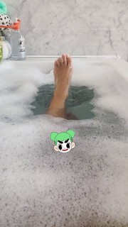 Claudia Nahum feet photo 17