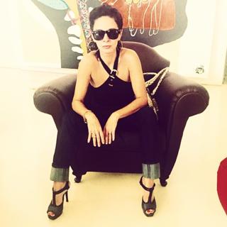 Claudia Ohana feet photo thumbnail