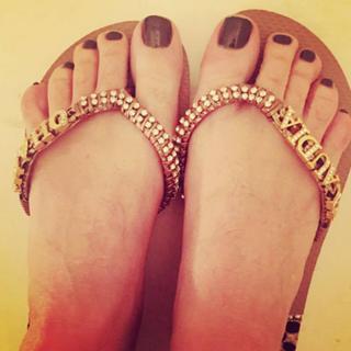 Claudia Ohana feet photo thumbnail