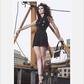 Claudia Ohana feet photo thumbnail