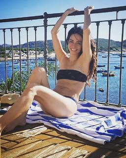 Claudia Ohana feet photo thumbnail