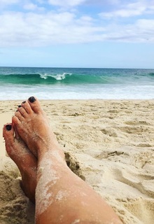 Claudia Ohana feet photo thumbnail