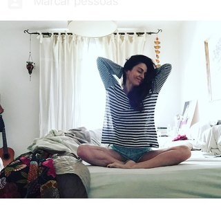Claudia Ohana feet photo thumbnail