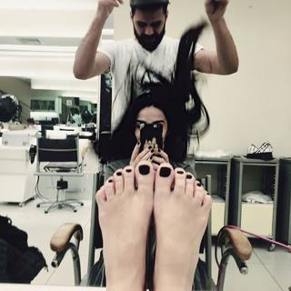 Claudia Ohana feet photo thumbnail
