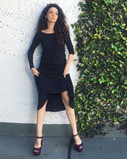 Claudia Ohana feet photo thumbnail