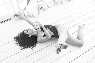 Claudia Ohana feet photo thumbnail