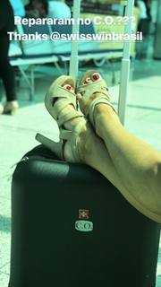 Claudia Ohana feet photo thumbnail