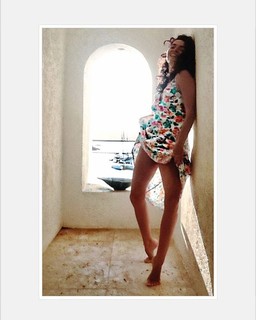 Claudia Ohana feet photo thumbnail