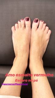 Claudia Ohana feet photo thumbnail