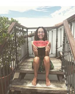 Claudia Ohana feet photo thumbnail