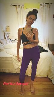 Claudia Ohana feet photo thumbnail