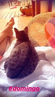 Claudia Ohana feet photo thumbnail