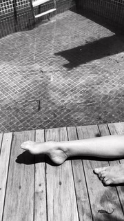 Claudia Ohana feet photo thumbnail