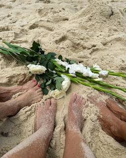 Claudia Ohana feet photo thumbnail