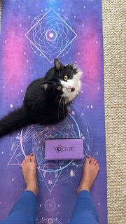 Claudia Ohana feet photo thumbnail