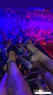 Claudia Ohana feet photo thumbnail