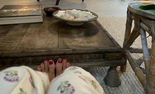 Claudia Ohana feet photo thumbnail