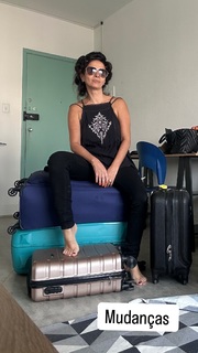 Claudia Ohana feet photo thumbnail