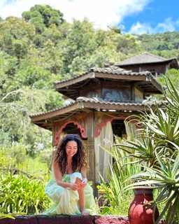 Claudia Ohana feet photo thumbnail